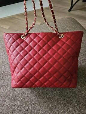 Quilted Faux Leather Tote Bag with Chain Straps